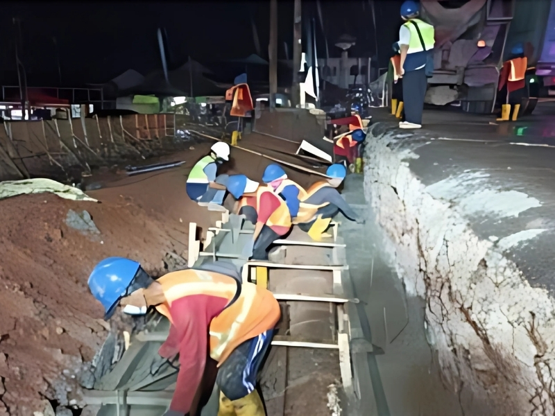 Pekerjaan Perkuatan Pipa Gas dia. 4