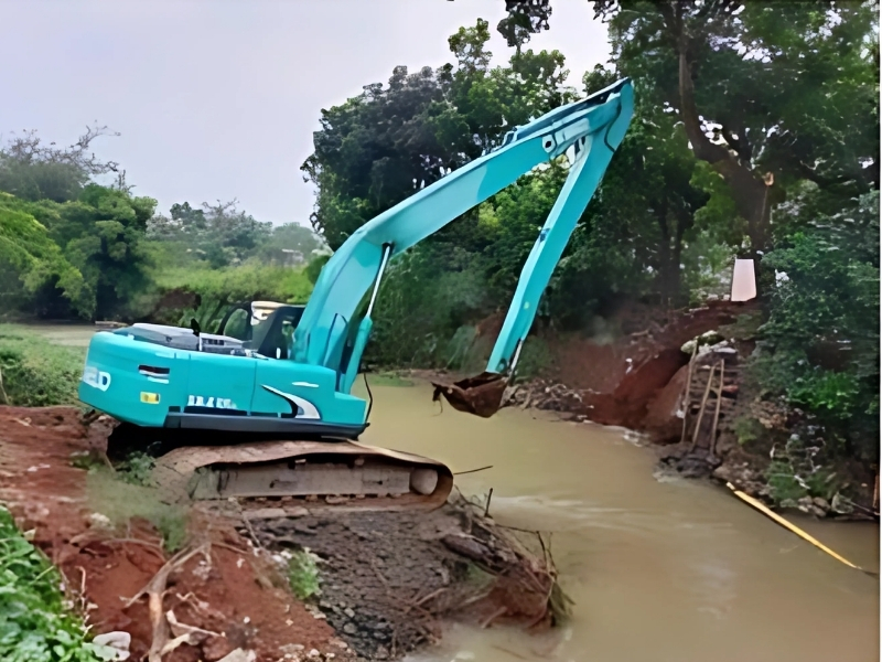Pekerjaan Zinker Pipa Ekspose Sungai Ciluar